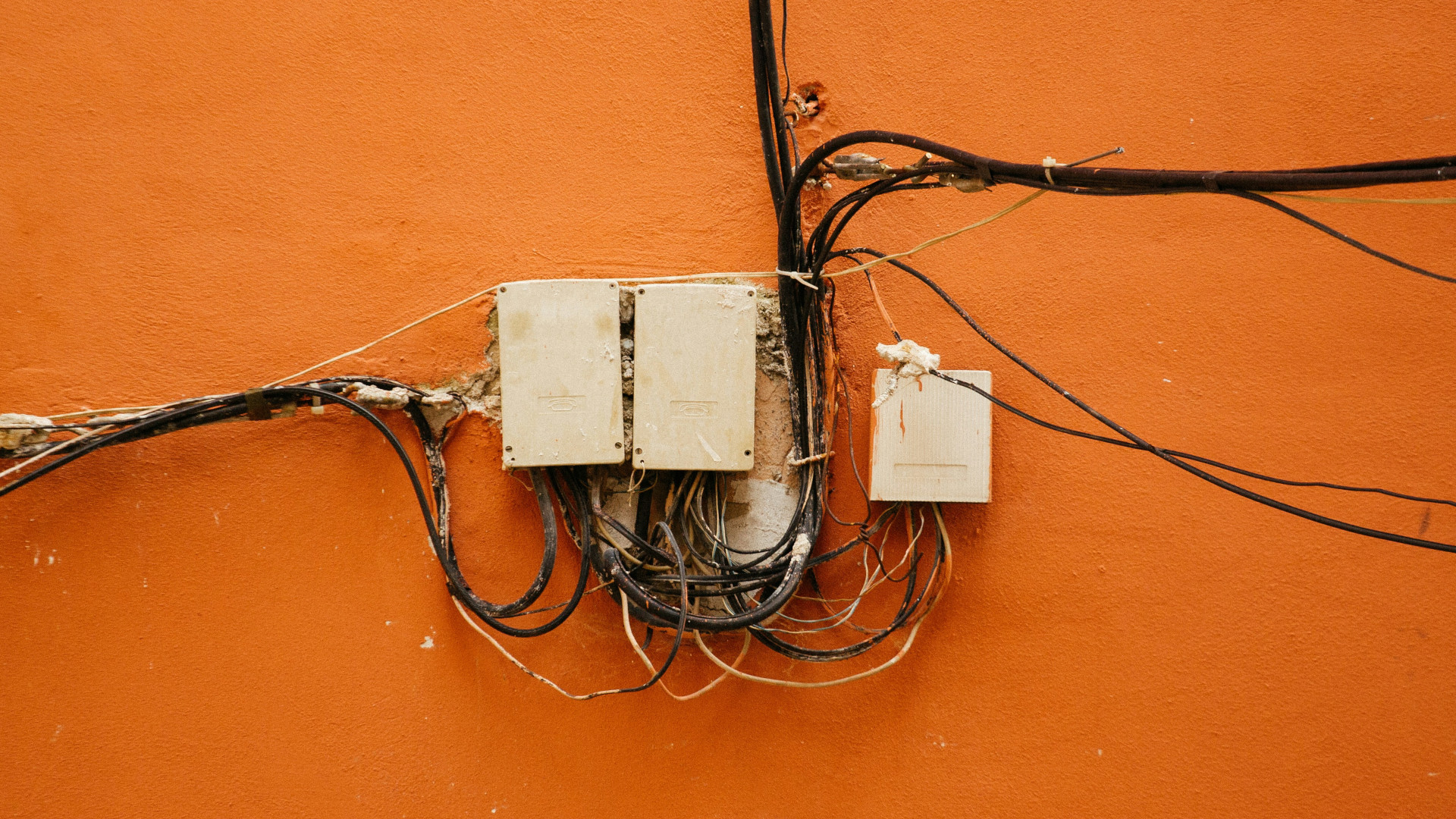 Zoom and Spotify Suffered Outages