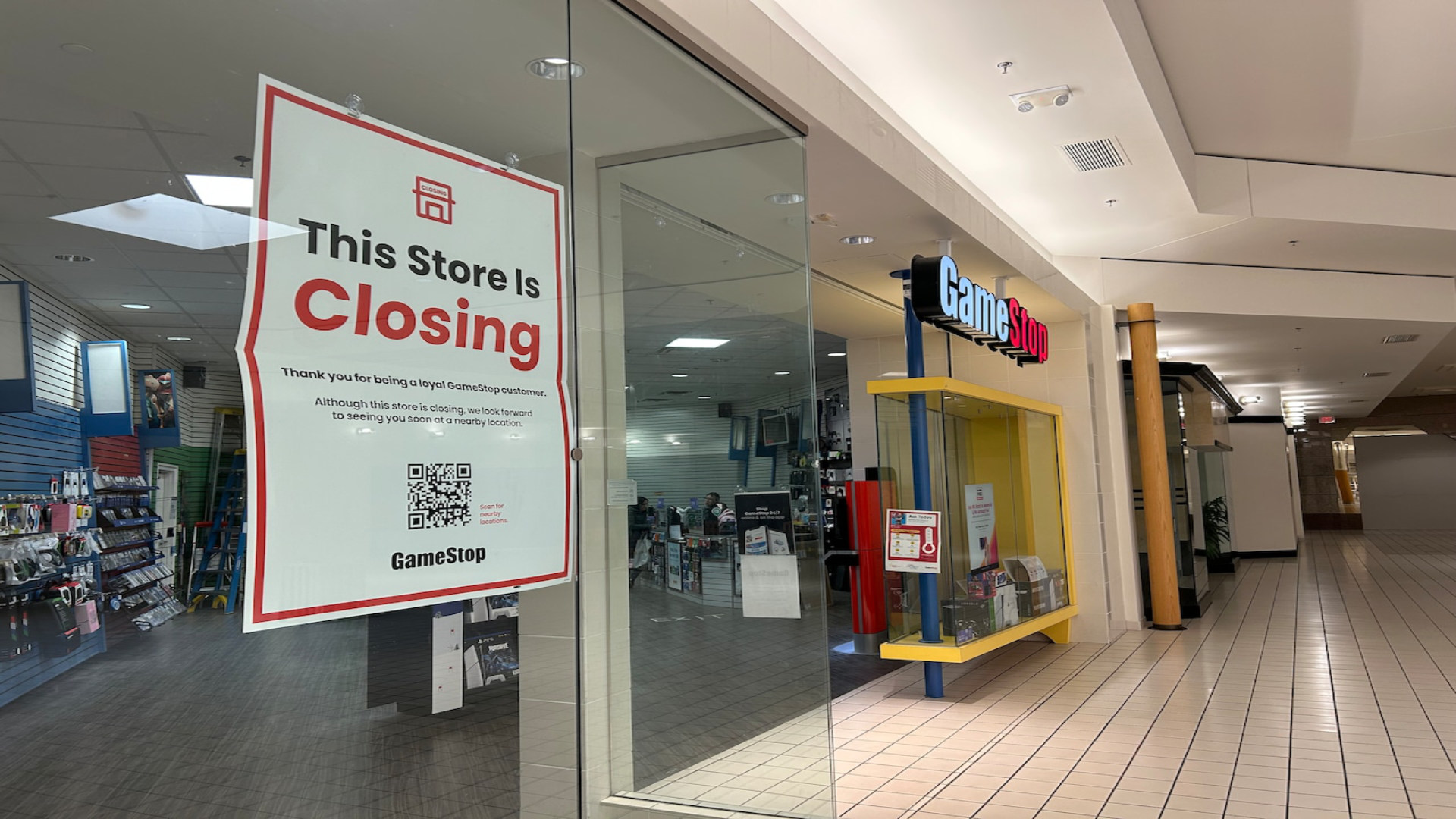 GameStop Closing